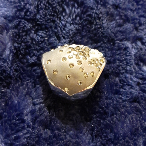 BIG BOLD STATEMENT GRAY WHITE CRYSTAL RING - Picture 3 of 8